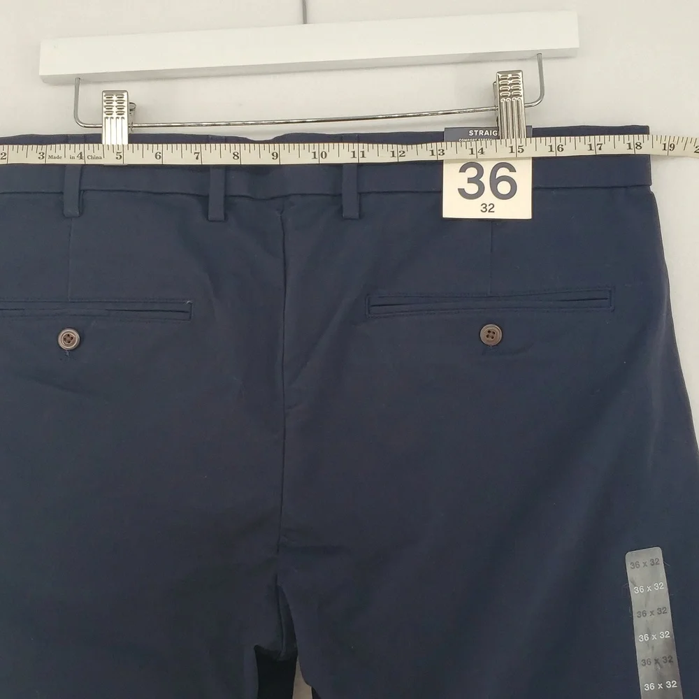 Gap Men's NWT Straight Performance Chino Size 36 x 32 in Navy Retail $60